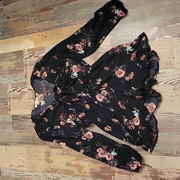 Band of Gypsies Pants - Band Of Gypsies Black Floral Romper Womens Medium